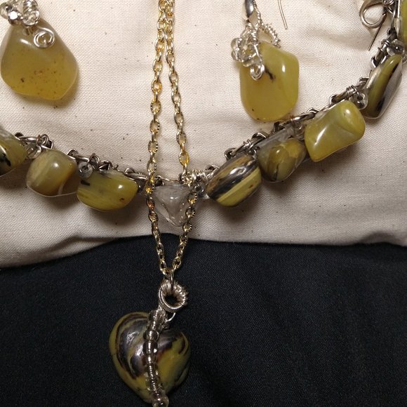 CCLHMHLLC Semi Precious Stone Sets - Picture 4 of 4